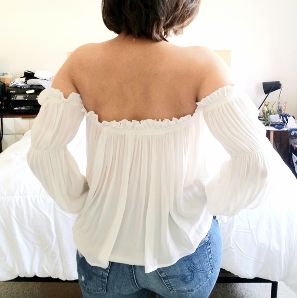 off shoulder top - Picture 4 of 8